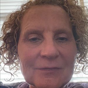 Meet your Posher, Amelia